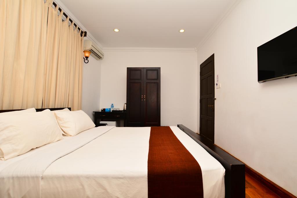 The Manor Hotel Nyaung Shwe Bagian luar foto