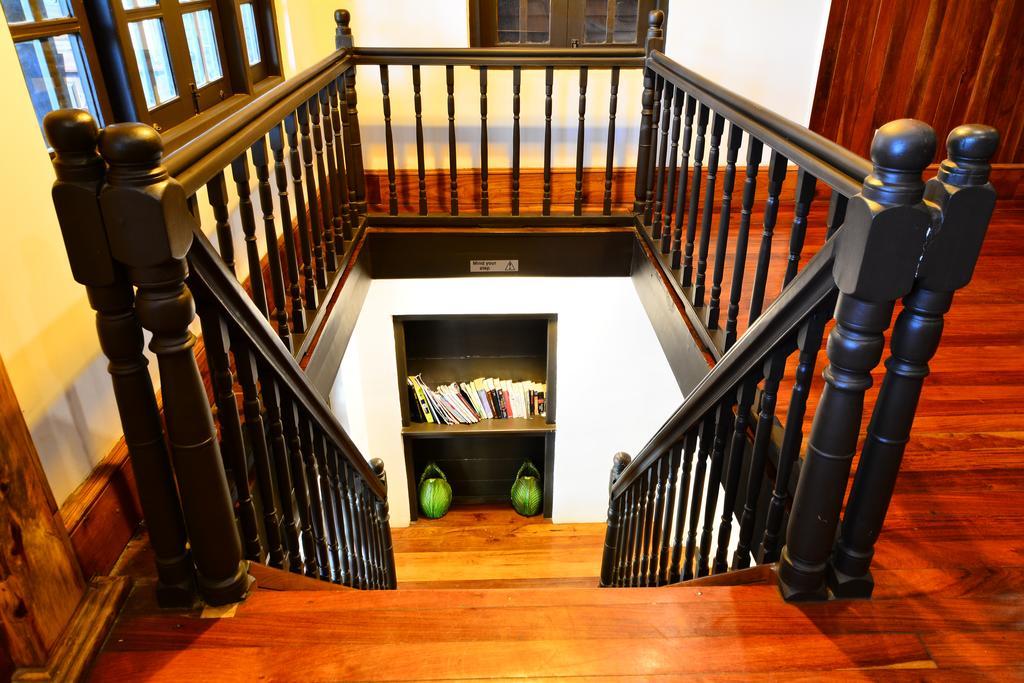 The Manor Hotel Nyaung Shwe Bagian luar foto